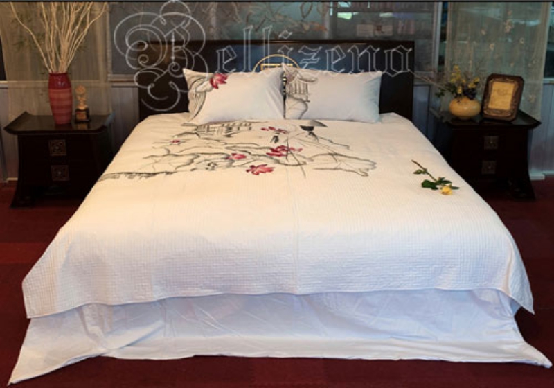 Bộ chăn chần vỏ gối thêu - chùa một cột - trắng